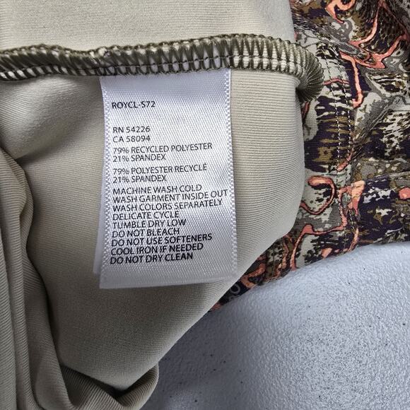 Royal Robbins Skort Size M Trim Fit Jammer Inner Shorts Geometric Hiking Stretch - Picture 8 of 8